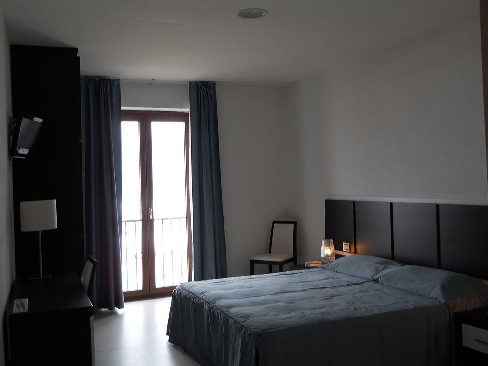 Buddi Hotel Platamona Zewnętrze zdjęcie