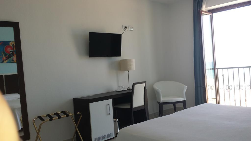 Buddi Hotel Platamona Zewnętrze zdjęcie