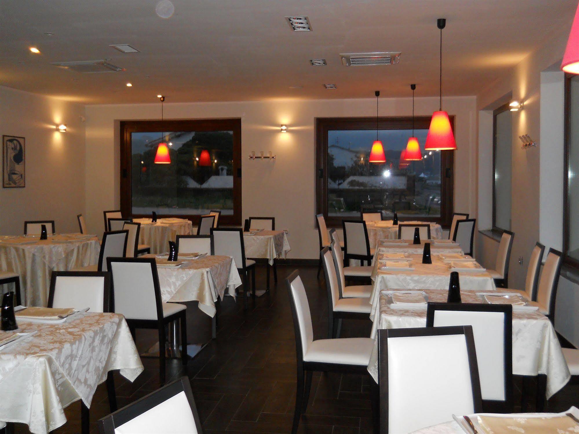 Buddi Hotel Platamona Zewnętrze zdjęcie