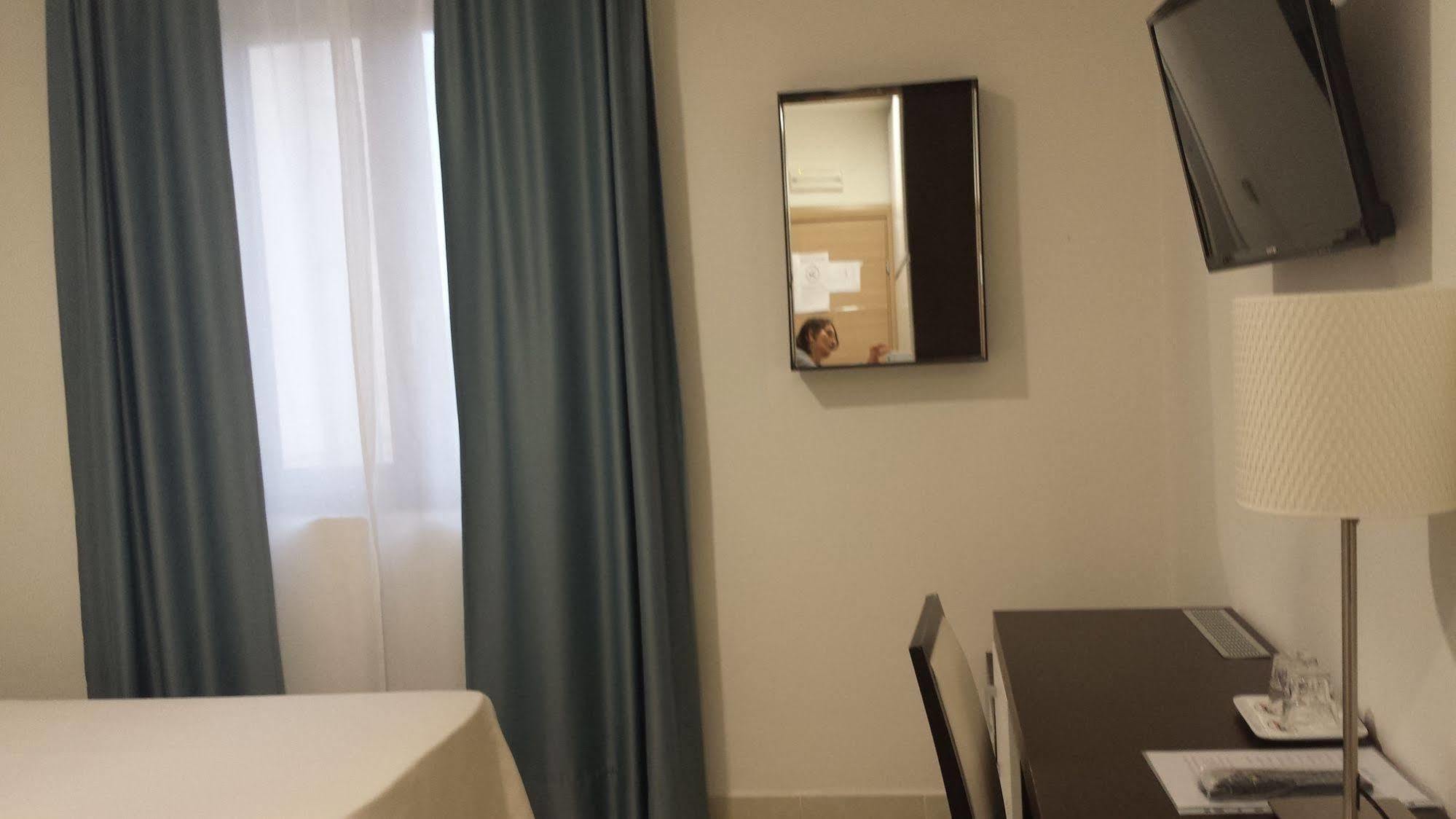 Buddi Hotel Platamona Zewnętrze zdjęcie
